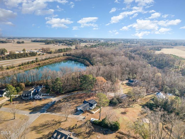 200 Hermitage Lane, Mount Olive, NC 28365