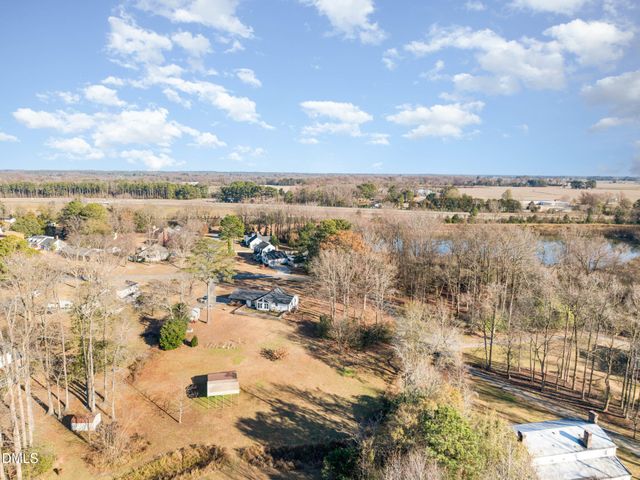 200 Hermitage Lane, Mount Olive, NC 28365