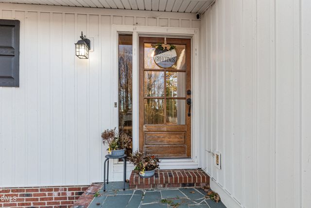 200 Hermitage Lane, Mount Olive, NC 28365