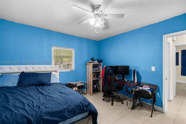 3073 NW 59th St, Miami, FL 33142