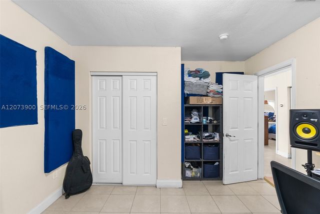 3073 NW 59th St, Miami, FL 33142