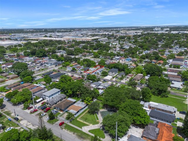 3073 NW 59th St, Miami, FL 33142