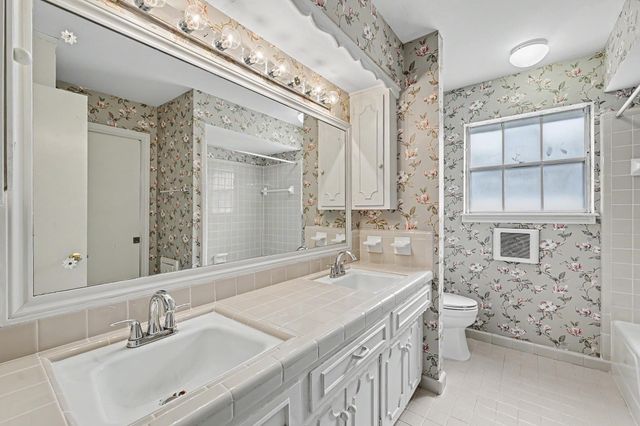 7827 Meadowbriar Lane, Houston, TX 77063