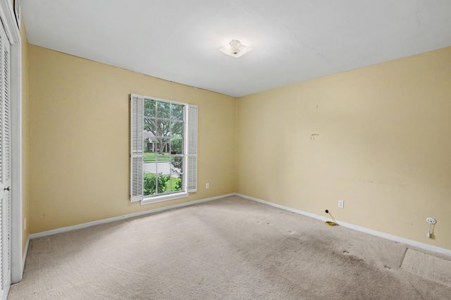 7827 Meadowbriar Lane, Houston, TX 77063