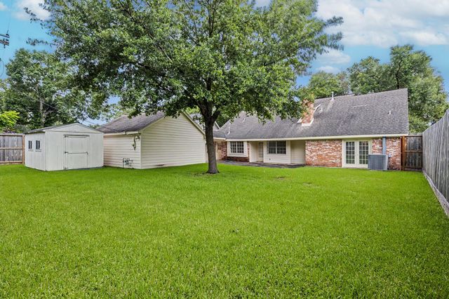 7827 Meadowbriar Lane, Houston, TX 77063