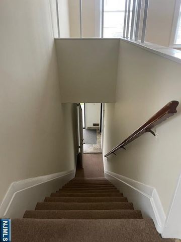 31-11 Broadway 2, Fair Lawn, NJ 07410