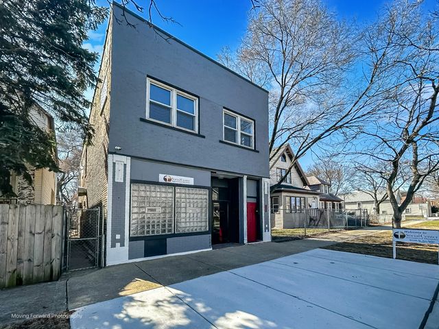2711 E 93rd Street, Chicago, IL 60617