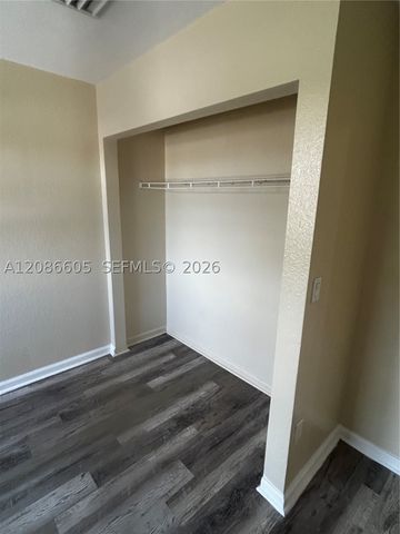 50 NW 166th St, Miami, FL 33169
