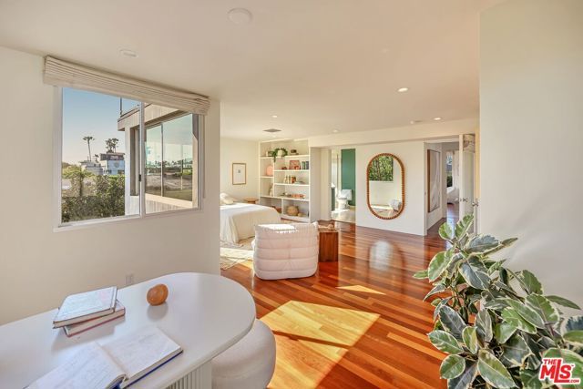 2324 Boone Avenue, Venice (los Angeles), CA 90291