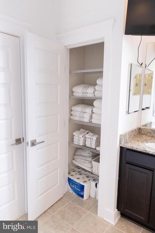 42381 ROSALIND ST, Ashburn, VA 20148