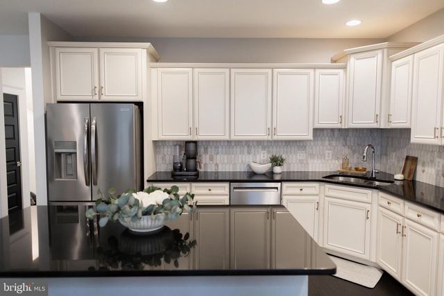 42381 ROSALIND ST, Ashburn, VA 20148