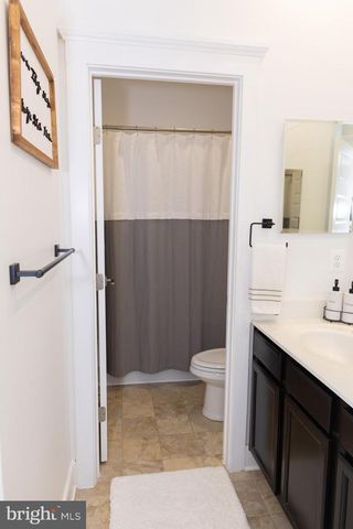 42381 ROSALIND ST, Ashburn, VA 20148
