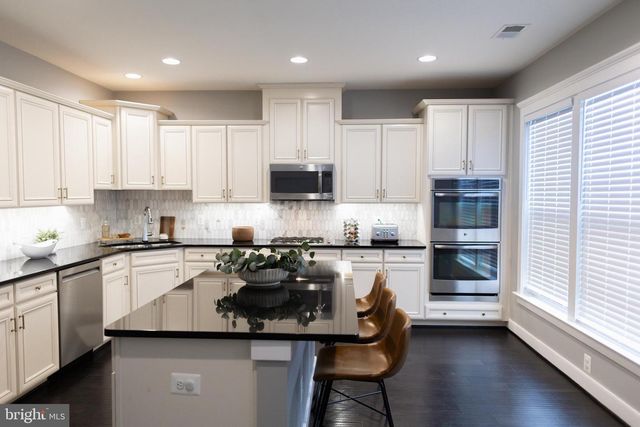42381 ROSALIND ST, Ashburn, VA 20148