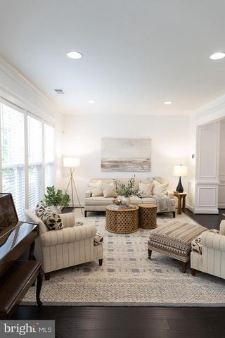 42381 ROSALIND ST, Ashburn, VA 20148