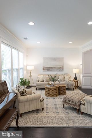 42381 ROSALIND ST, Ashburn, VA 20148