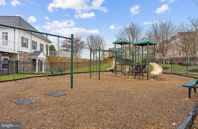 42381 ROSALIND ST, Ashburn, VA 20148