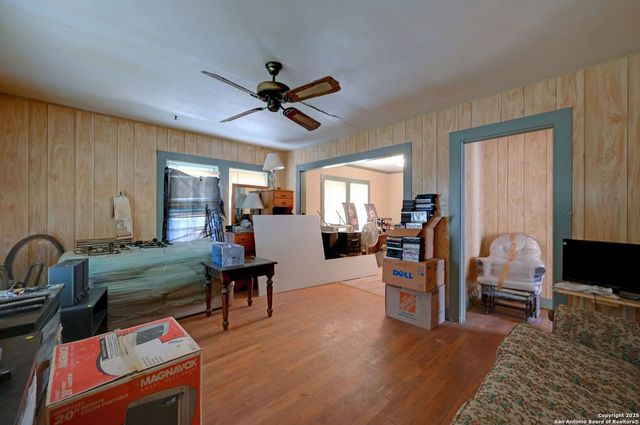 815 Pecan, Seguin, TX 78155