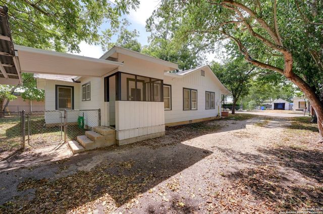 815 Pecan, Seguin, TX 78155