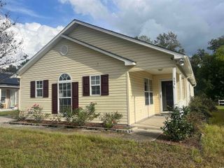 454 Sean River Rd., Conway, SC 29526