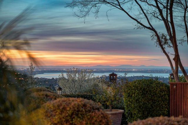 5001 Bent Creek Ct, El Dorado Hills, CA 95762