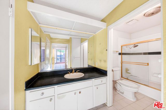 4040 Via Marisol 117, Los Angeles, CA 90042