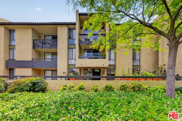 4040 Via Marisol 117, Los Angeles, CA 90042