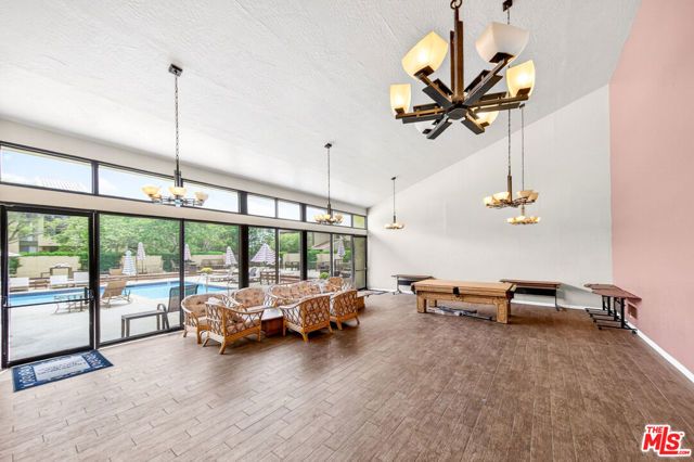 4040 Via Marisol 117, Los Angeles, CA 90042