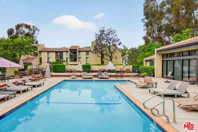 4040 Via Marisol 117, Los Angeles, CA 90042