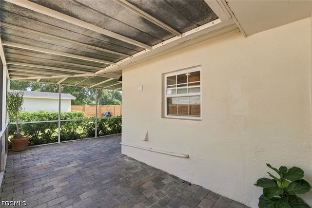 8071 San Carlos BLVD, Fort Myers, FL 33967