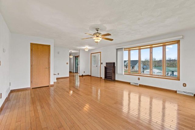 S1244 Remington Drive, La Valle, WI 53941
