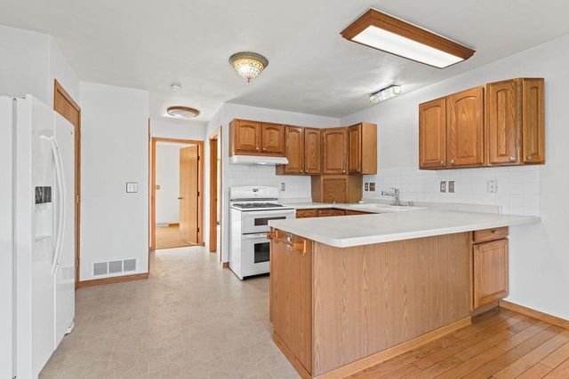 S1244 Remington Drive, La Valle, WI 53941