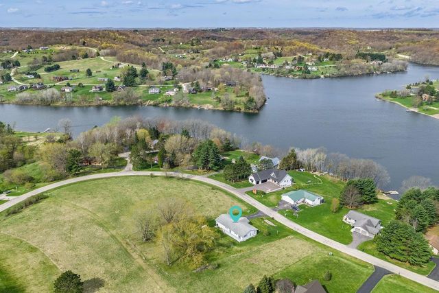 S1244 Remington Drive, La Valle, WI 53941