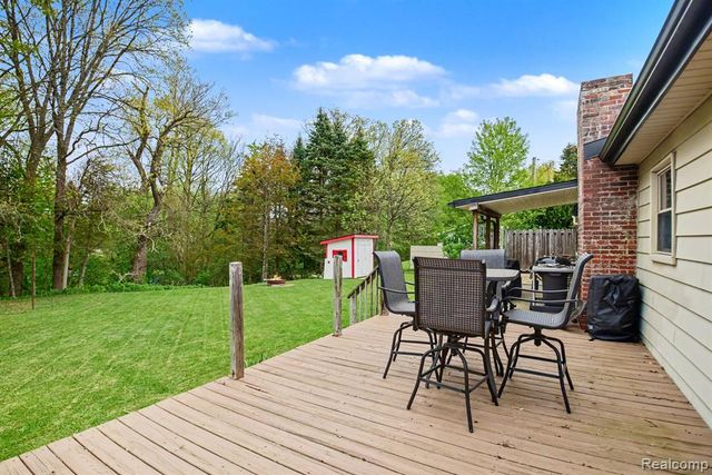 2205 Miark Drive, Lapeer, MI 48446