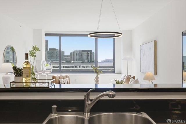 260 King Street 1011, San Francisco, CA 94107