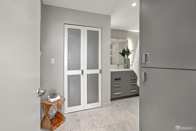 260 King Street 1011, San Francisco, CA 94107