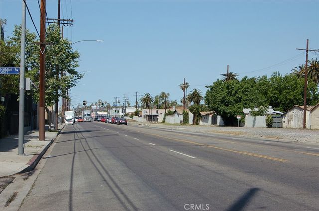 1442 W SLAUSON Avenue, Los Angeles, CA 90047