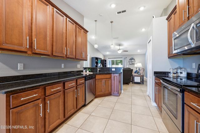 15793 TWIN CREEK Drive, Jacksonville, FL 32218