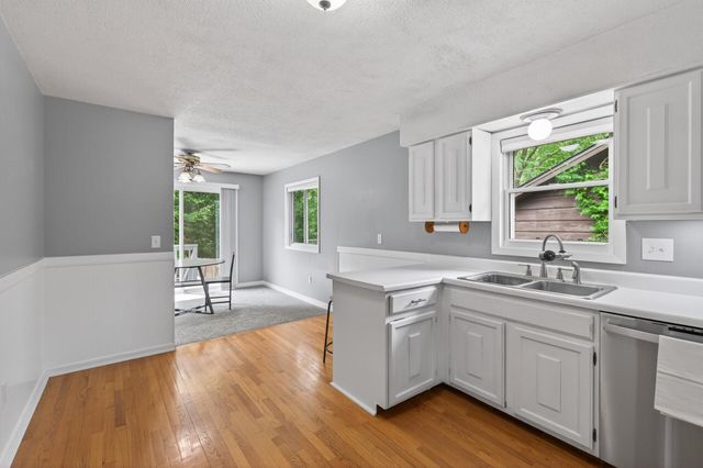 2210 Matterhorn Lane, Saint Paul, MN 55119