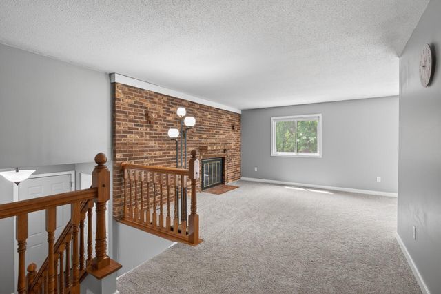 2210 Matterhorn Lane, Saint Paul, MN 55119