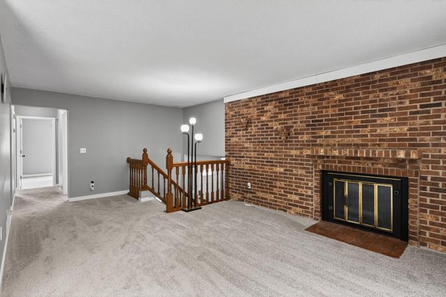 2210 Matterhorn Lane, Saint Paul, MN 55119