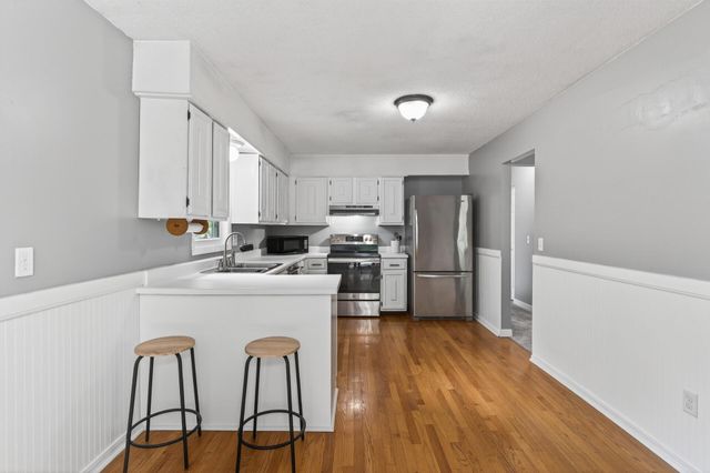 2210 Matterhorn Lane, Saint Paul, MN 55119