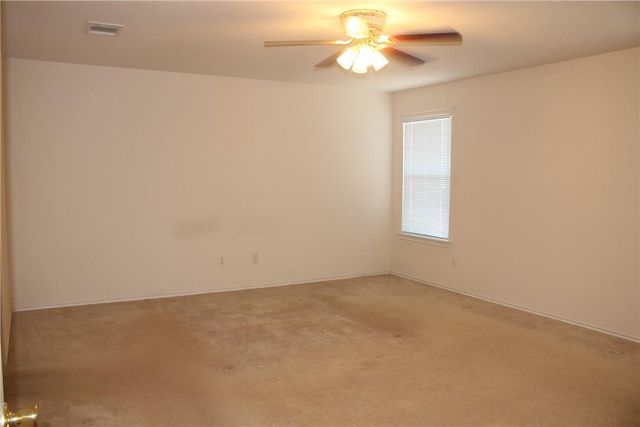 107 Outfitter DR, Bastrop, TX 78602