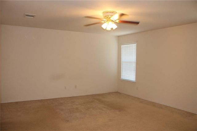 107 Outfitter DR, Bastrop, TX 78602