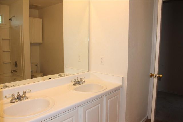 107 Outfitter DR, Bastrop, TX 78602