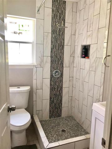5002 Wayne Street, Houston, TX 77026