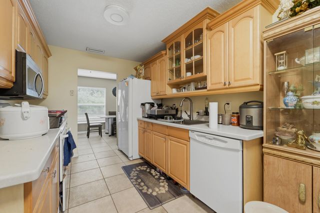 278 SANDPIPER Avenue, Royal Palm Beach, FL 33411