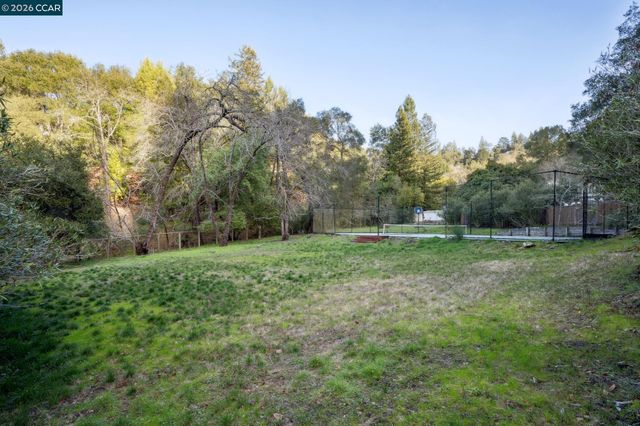 49 Tiger Tail Court, Orinda, CA 94563