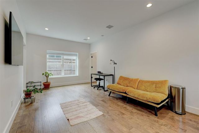 5710 N Miller Avenue, Oklahoma City, OK 73112