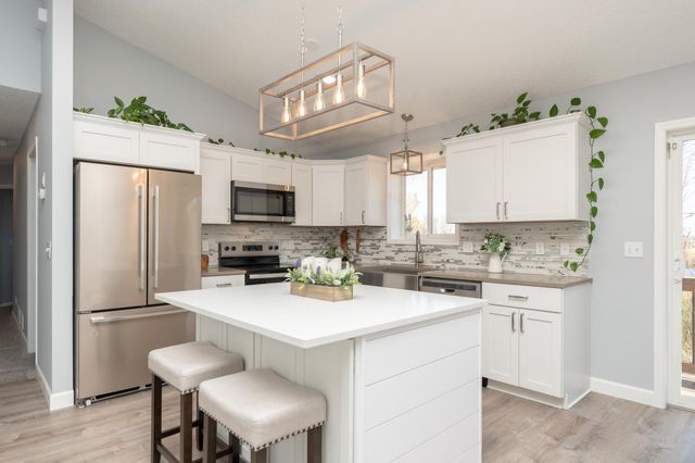 426 Dillon Avenue N, Montrose, MN 55363