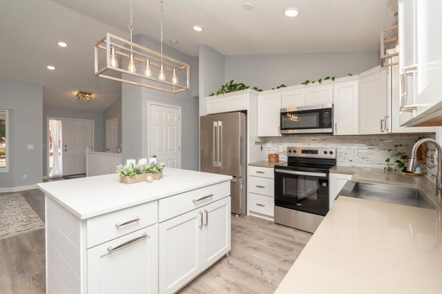 426 Dillon Avenue N, Montrose, MN 55363